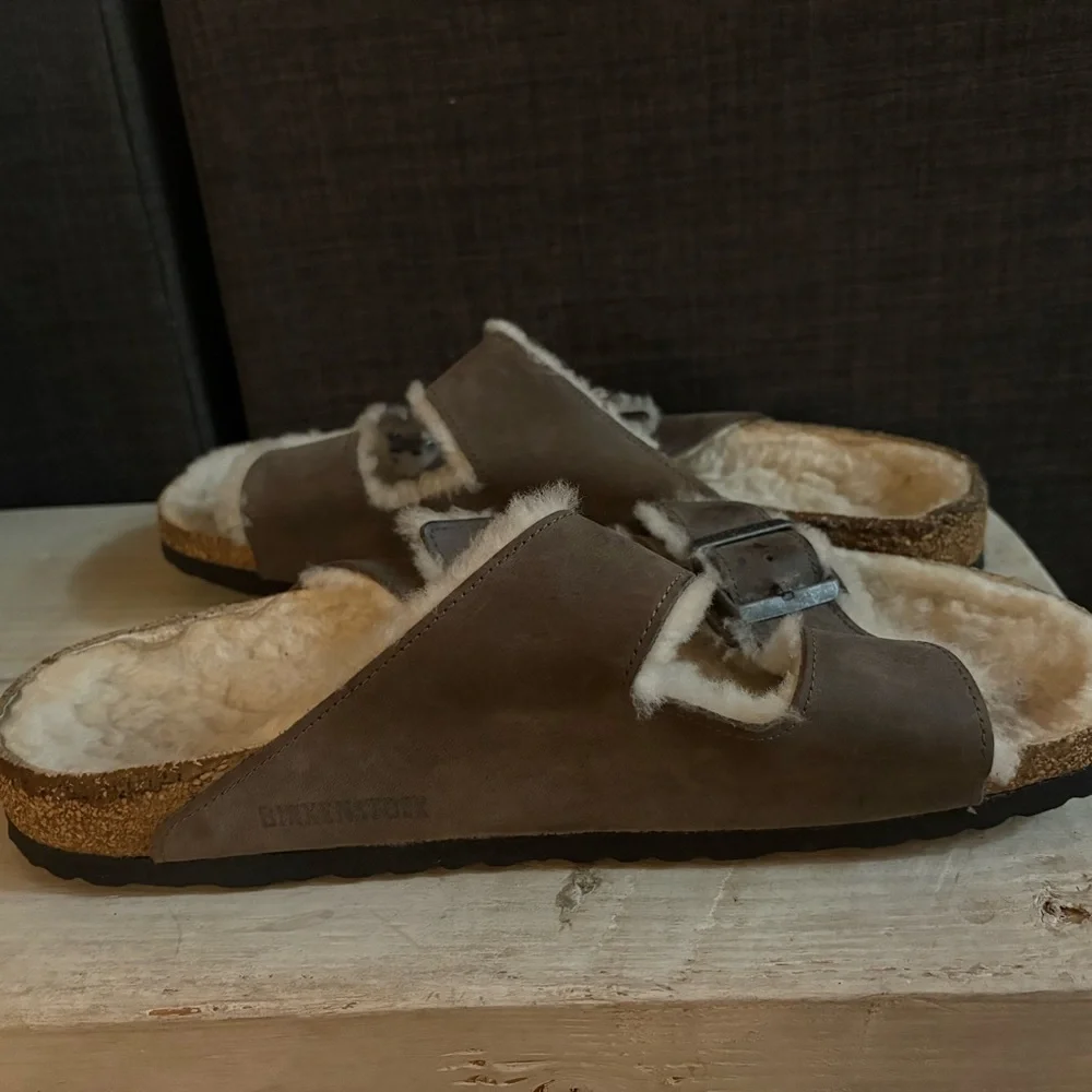 Birkenstock Arizona Shearling Suede Leather Stone Iron Sandals Sz. 44 US 11-11.5